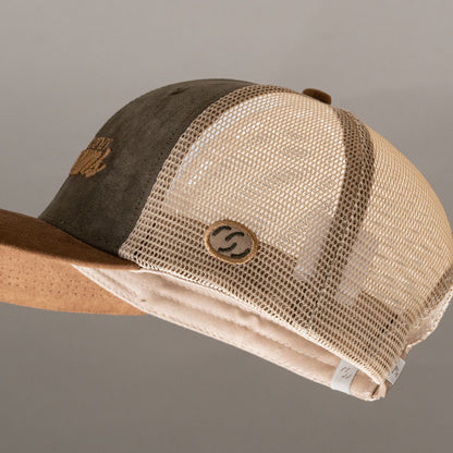 CEO OF MY DREAMS - TRUCKER VERDE MILITAR CON CAFE
